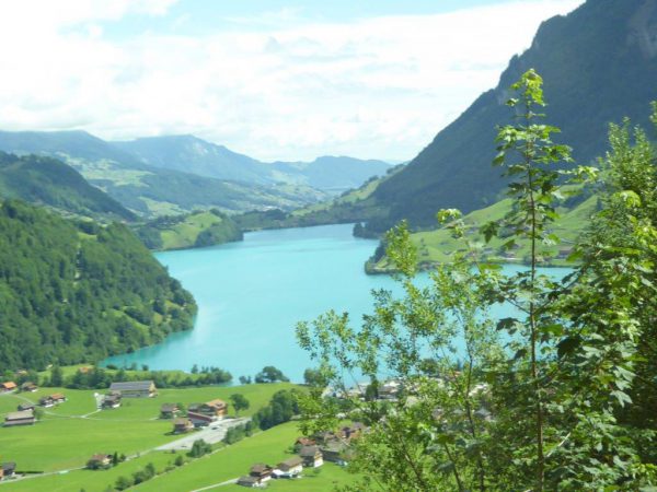 Blick auf den Lungernsee