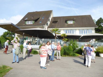 Kaffeehalt auf der Halbinsel Au