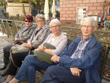 Warten auf die Stadtführung