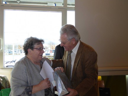 Verabschiedung der bisherigen Kassierin