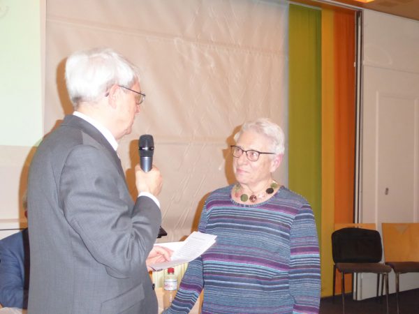Urlich Graf verabschiedet Marlis Wagner (Ersatzmitglied Revision)